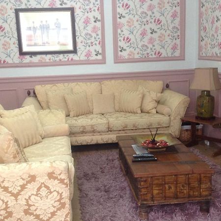 Busby Apartments Glasgow Luaran gambar
