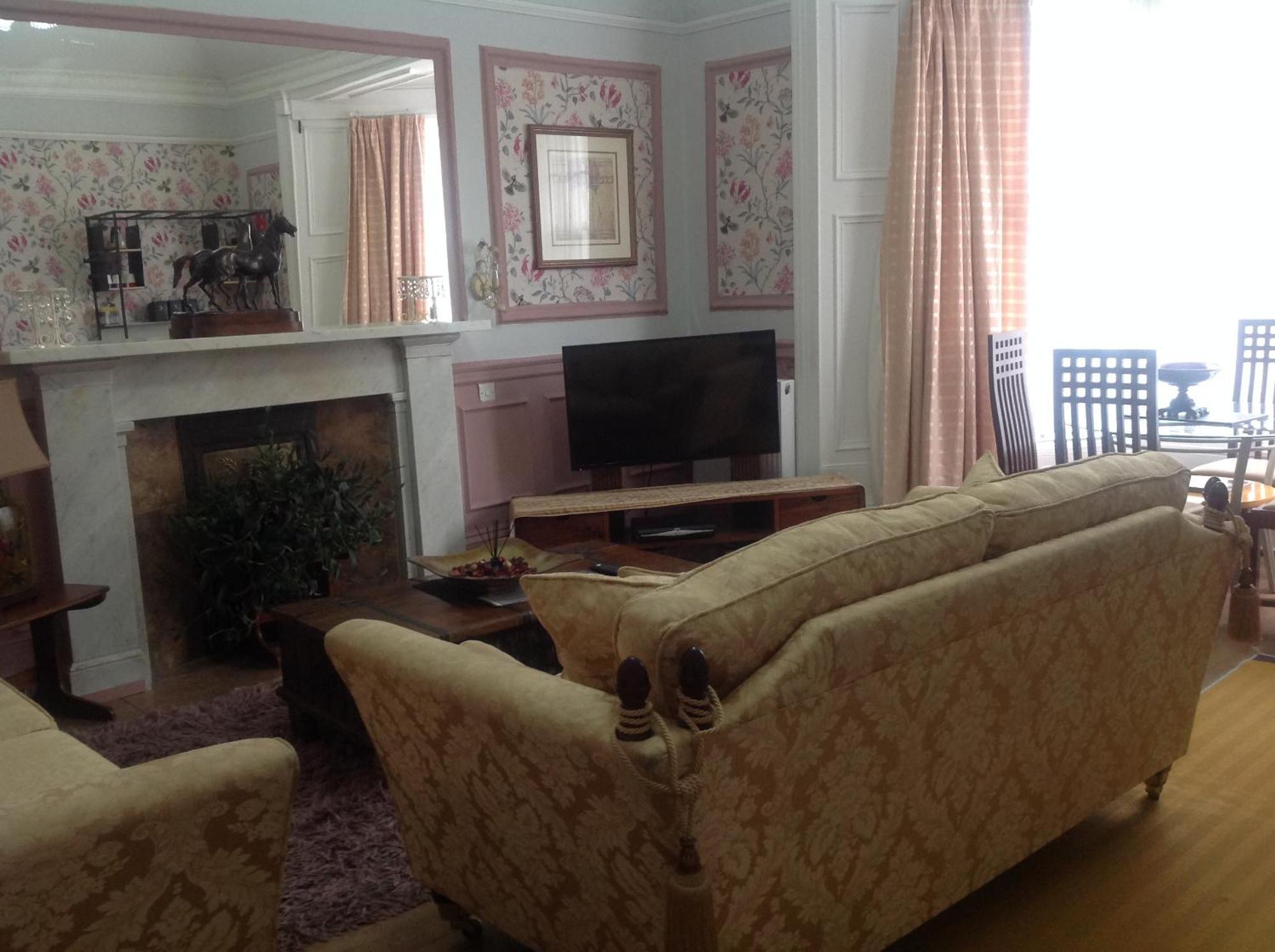 Busby Apartments Glasgow Luaran gambar